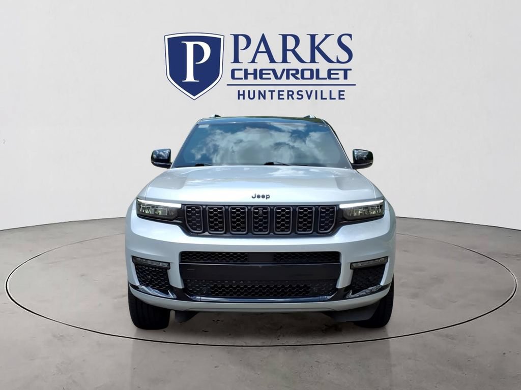 Used 2023 Jeep Grand Cherokee L Summit AWD/4WD image 2