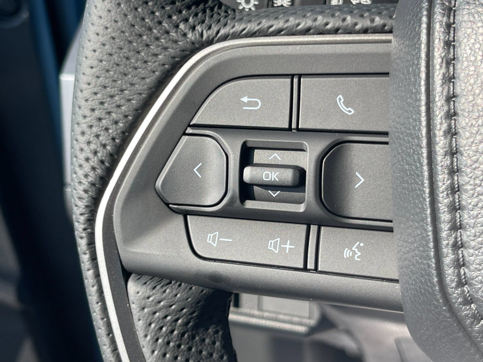 New 2026 Toyota Tacoma TRD Sport AWD/4WD image 25