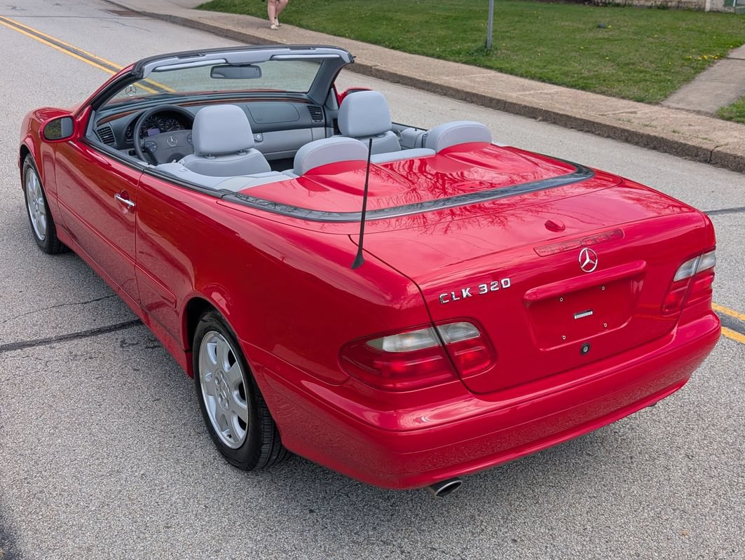 Used 2002 Mercedes-Benz CLK 320 Cabriolet image 20