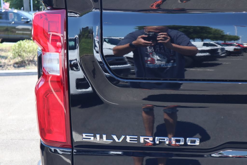 Used 2024 Chevrolet Silverado 2500 ZR2 w/ Technology Package AWD/4WD image 53