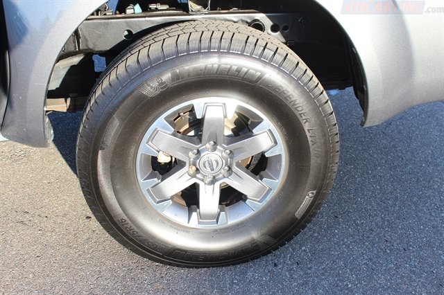 Used 2020 Nissan Frontier PRO-4X w/ Pro-4x Utility Package image 29