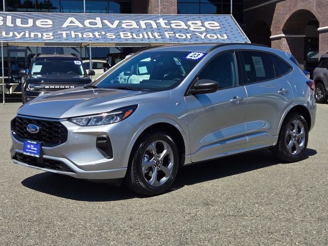 Certified 2023 Ford Escape ST-Line w/ Tech Pack #1 AWD/4WD image 8