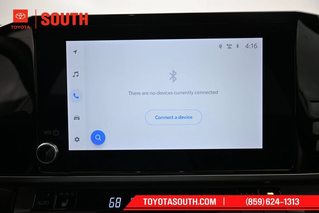 Used 2025 Toyota Camry SE w/ Convenience Package FWD image 15