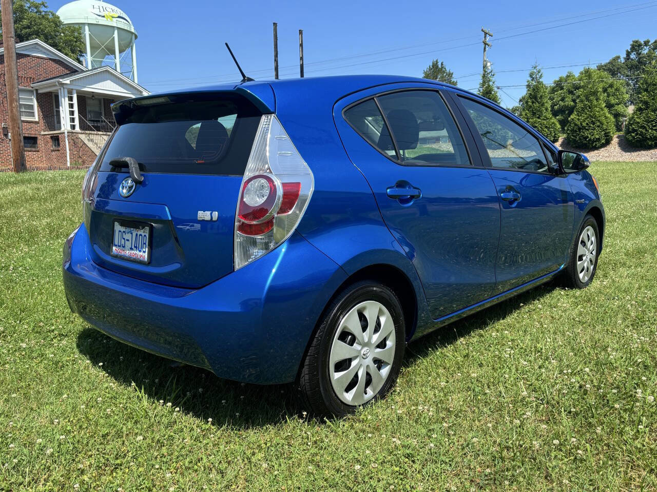 Used 2013 Toyota Prius C Two image 4