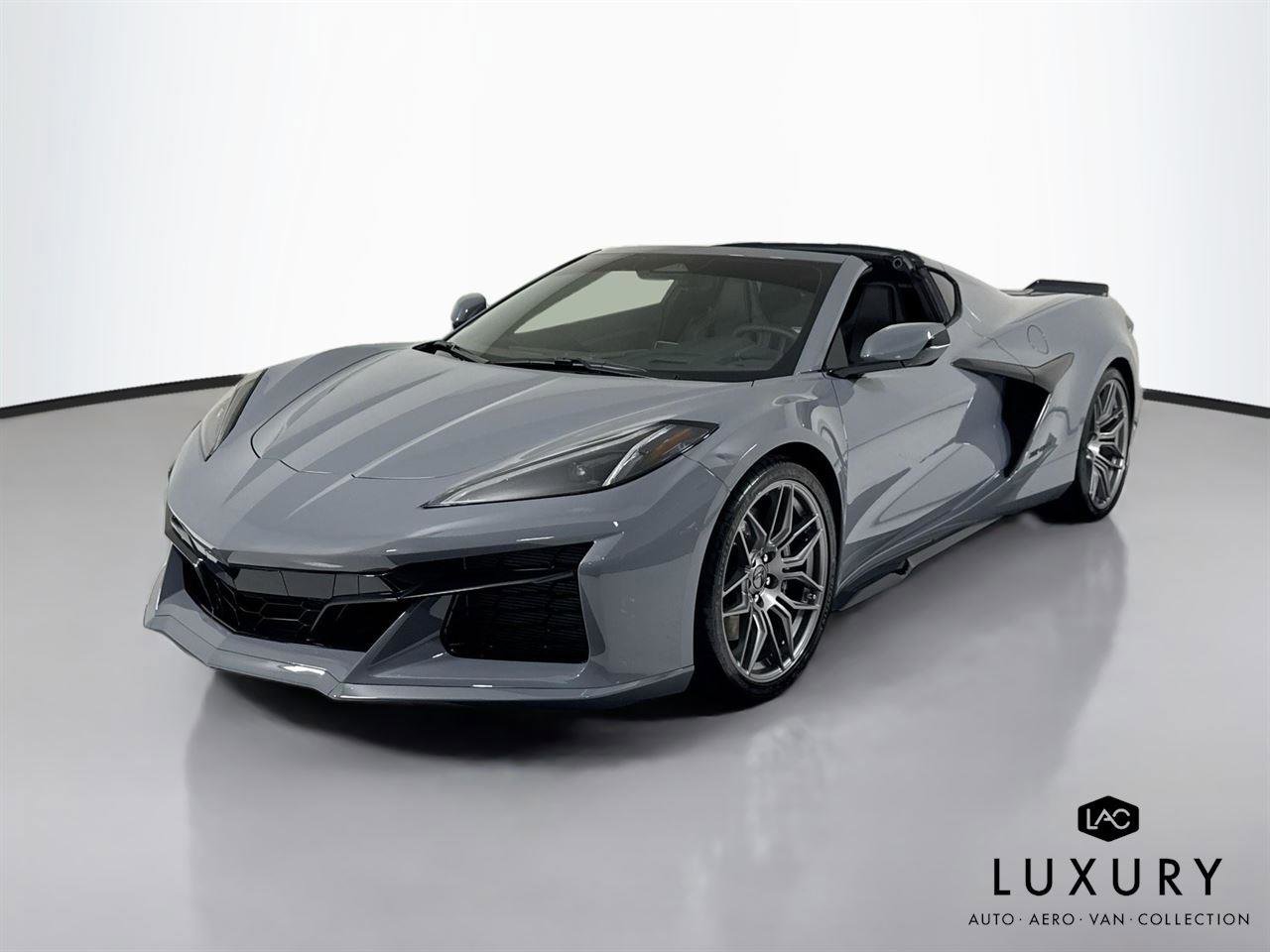 Used 2025 Chevrolet Corvette Z06 RWD image 10