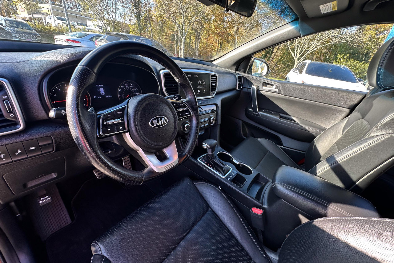 Used 2020 Kia Sportage S image 16