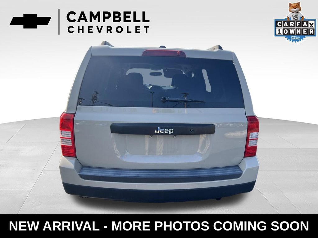 Used 2016 Jeep Patriot Sport FWD image 4