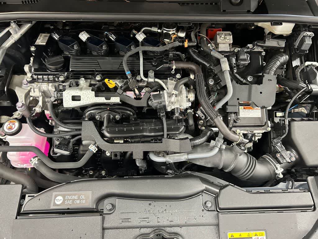Used 2023 Toyota Prius XLE FWD image 9
