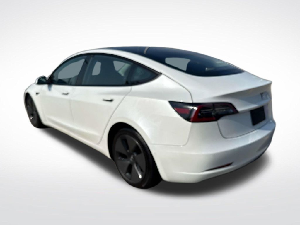 Used 2021 Tesla Model 3 Standard Range Plus RWD image 5
