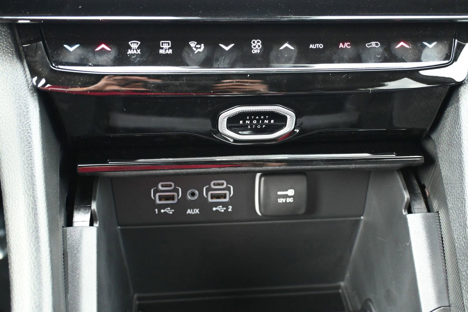 New 2026 Jeep Grand Cherokee L Limited image 14