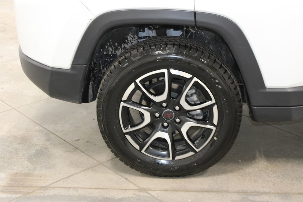 Used 2025 Jeep Compass Trailhawk image 55