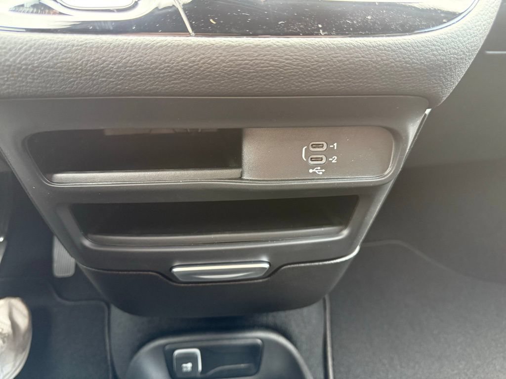 New 2026 Chrysler Pacifica Select FWD image 25