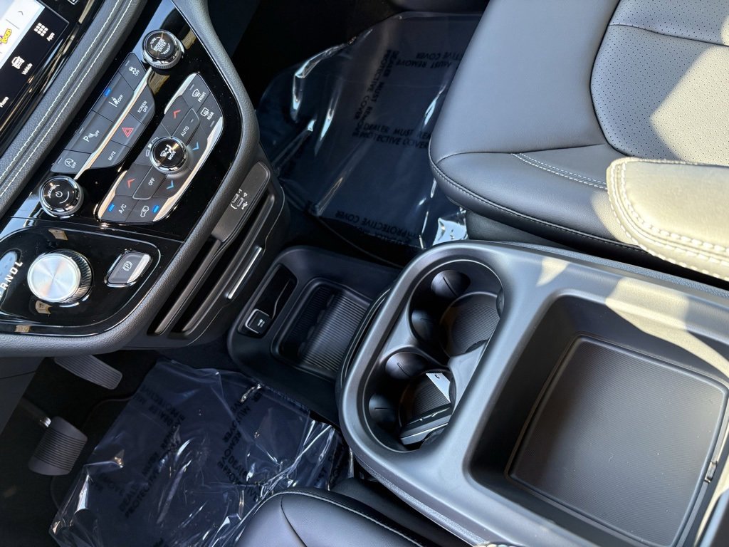 New 2026 Chrysler Pacifica Select image 32