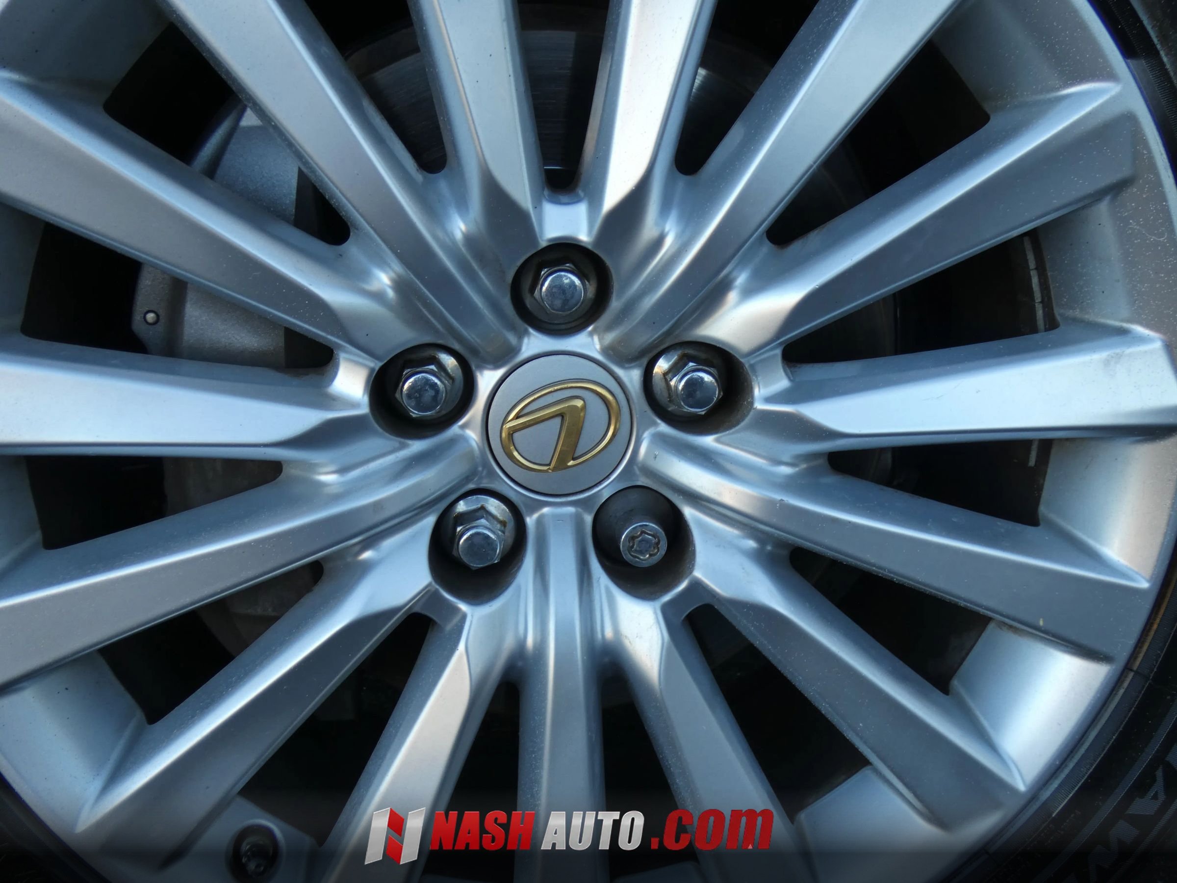 Used 2013 Lexus LS 460 w/ Ultra Luxury Pkg RWD image 26