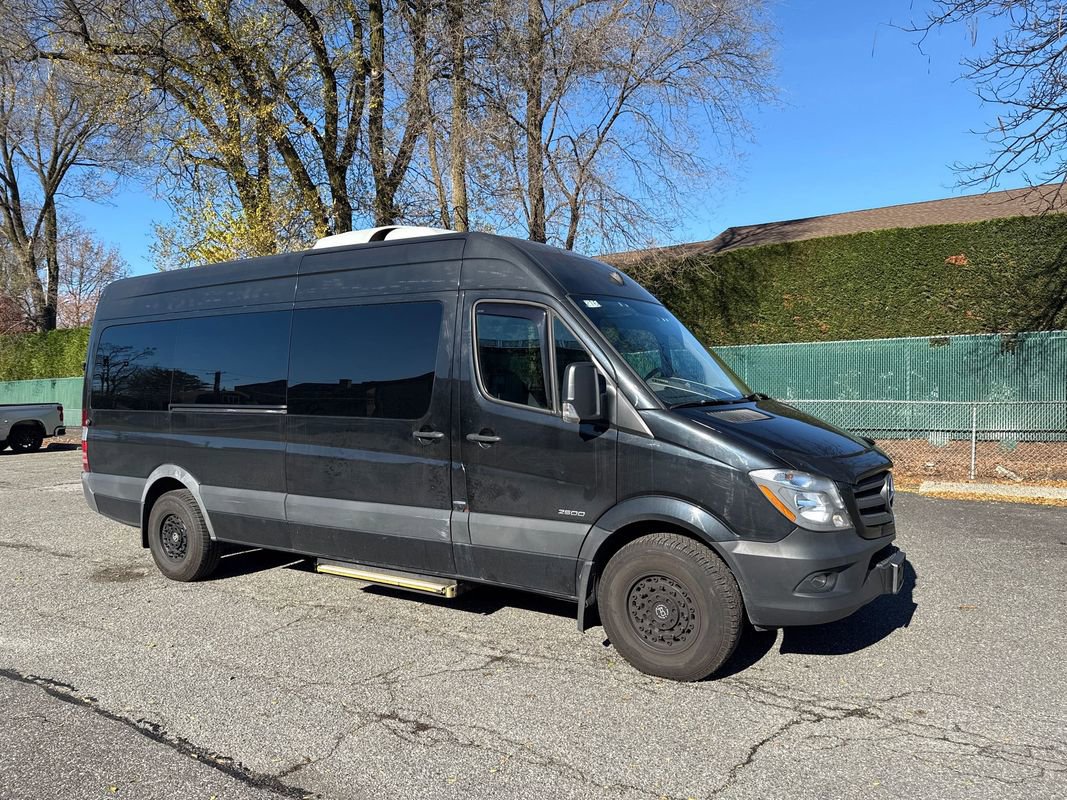 Used 2016 Mercedes-Benz Sprinter 2500 image 9