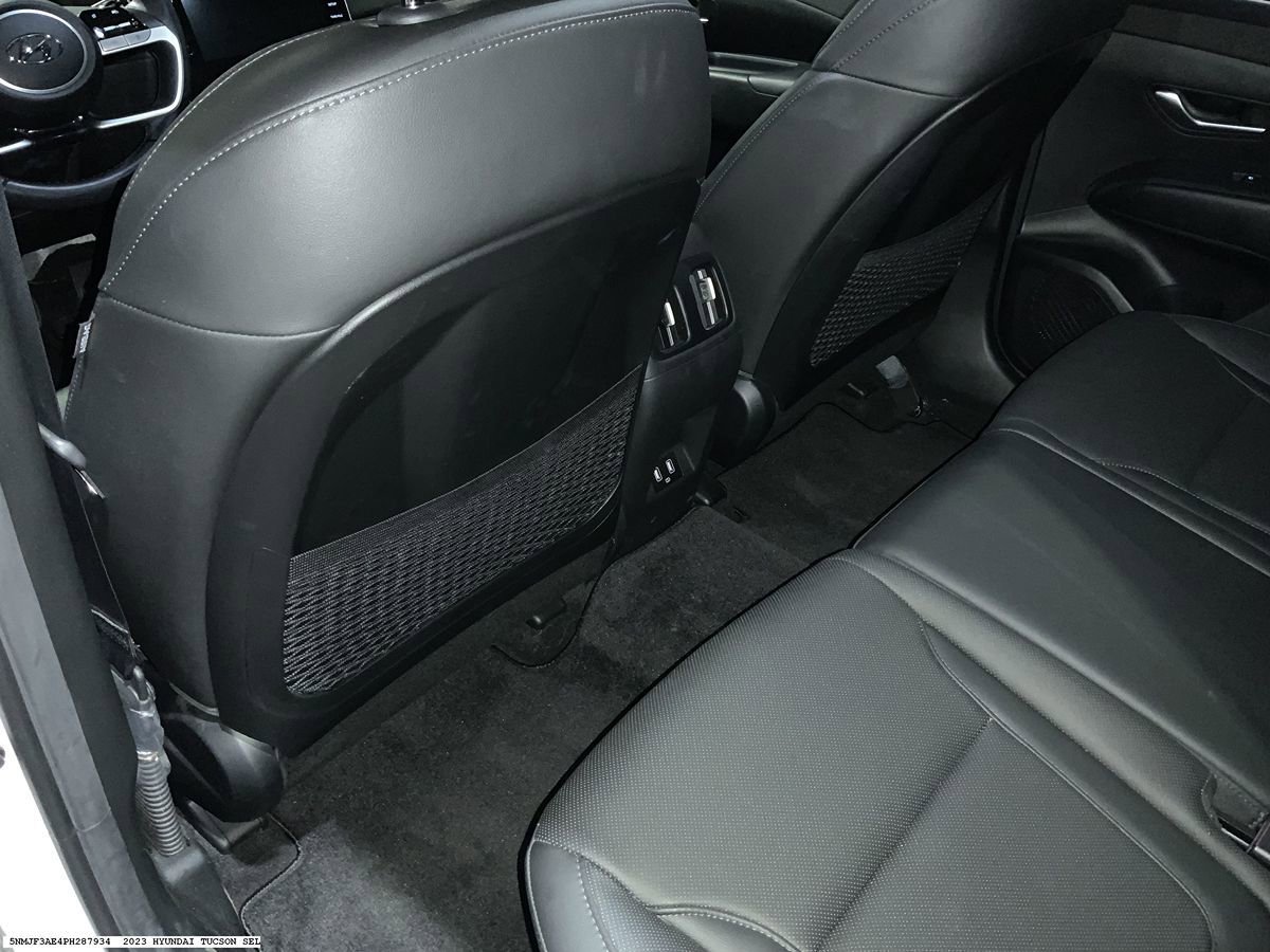 Used 2023 Hyundai Tucson SEL w/ Convenience Package FWD image 11