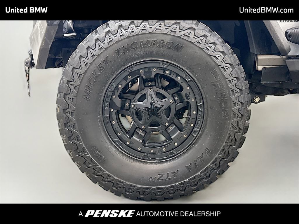 Used 2016 Jeep Wrangler Unlimited Rubicon w/ Max Tow Package image 2