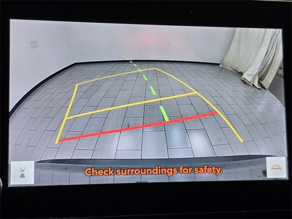 Used 2023 Toyota RAV4 LE image 6