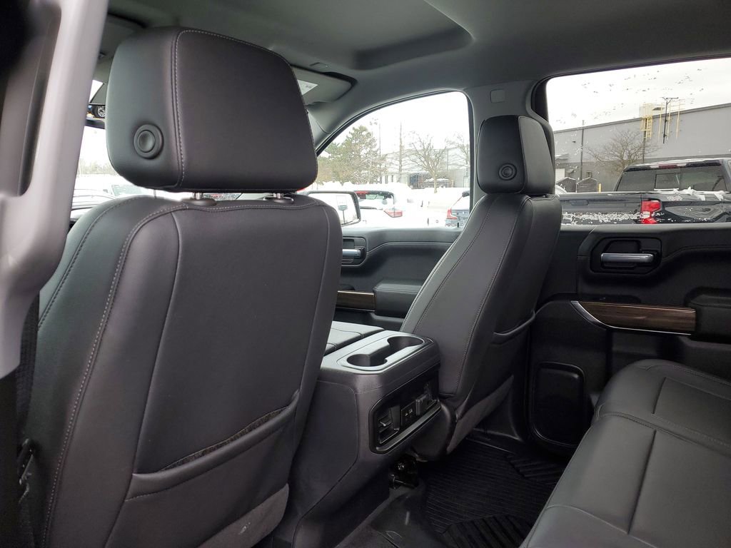 Used 2021 Chevrolet Silverado 1500 LT Trail Boss w/ Convenience Package II AWD/4WD image 31