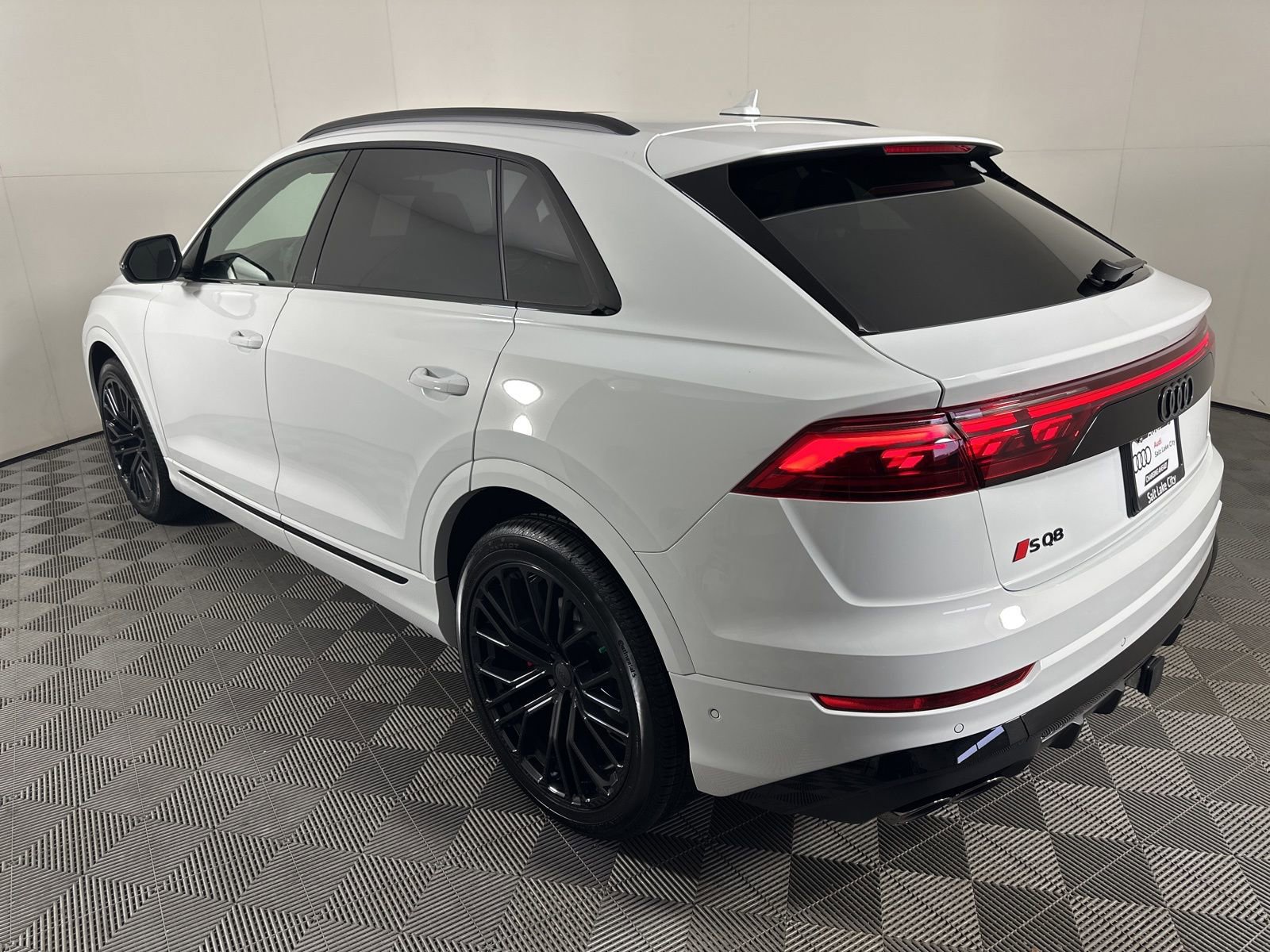 New 2026 Audi SQ8 Prestige image 5