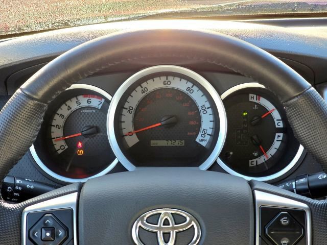 Used 2015 Toyota Tacoma 4x4 Double Cab w/ TRD Sport Package image 14