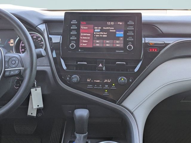 Used 2022 Toyota Camry LE image 16