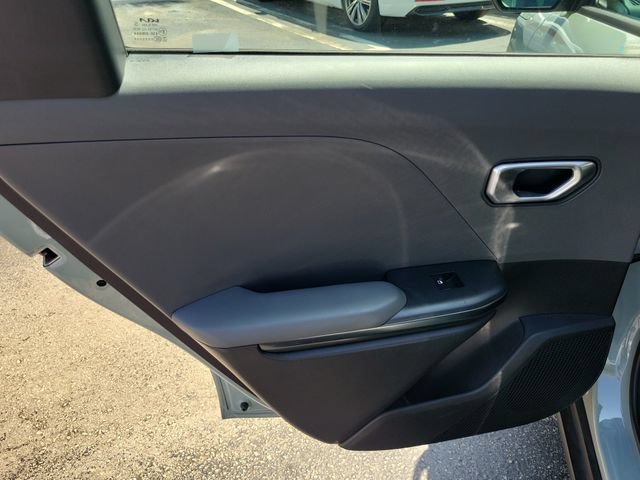 Used 2025 Kia K4 FWD image 9