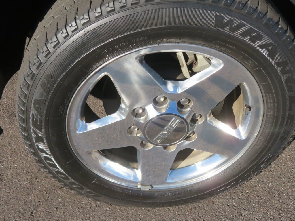 Used 2013 GMC Sierra 2500 SLT w/ SLT Convenience Package image 16