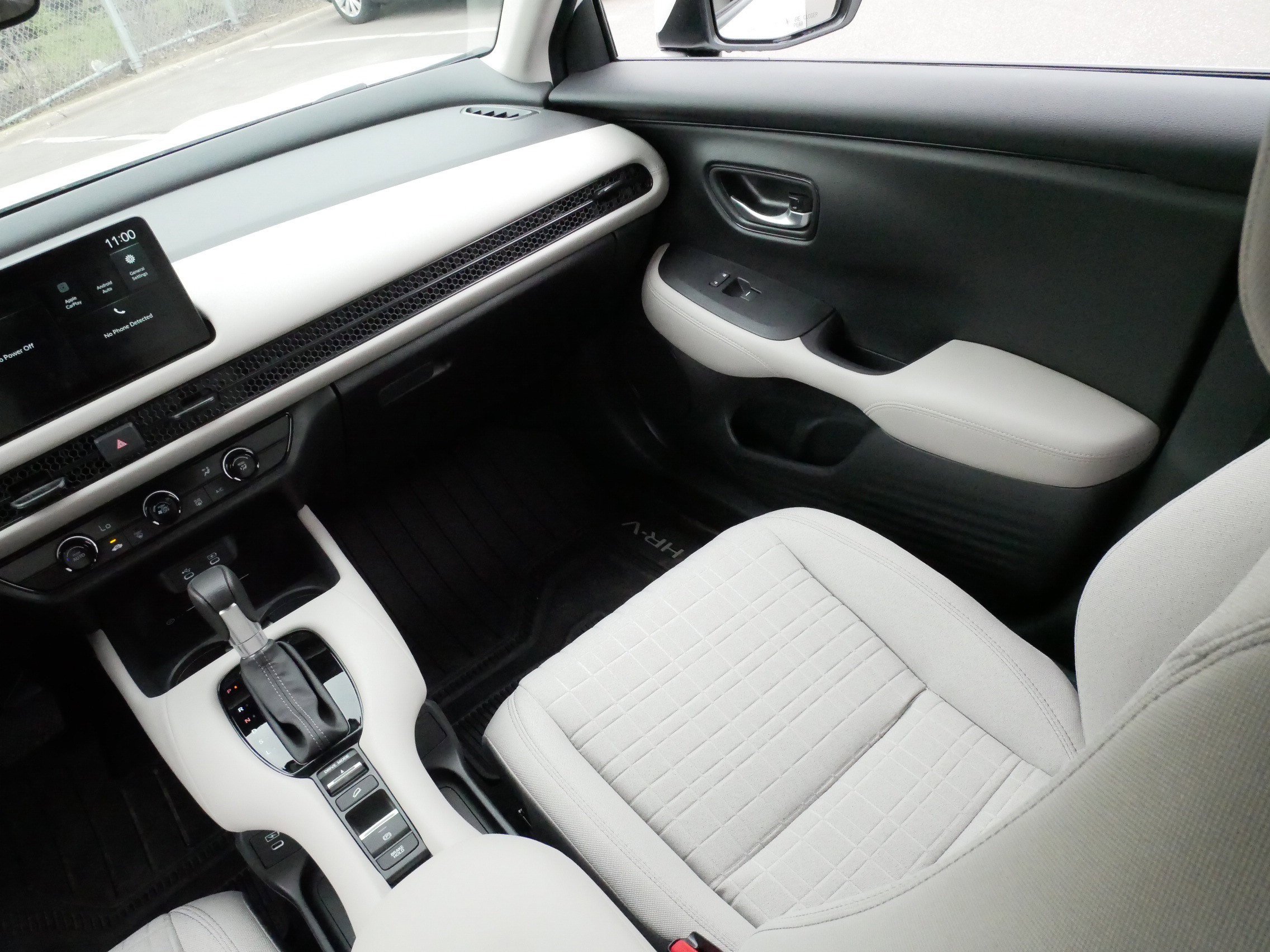 Used 2026 Honda HR-V LX image 11