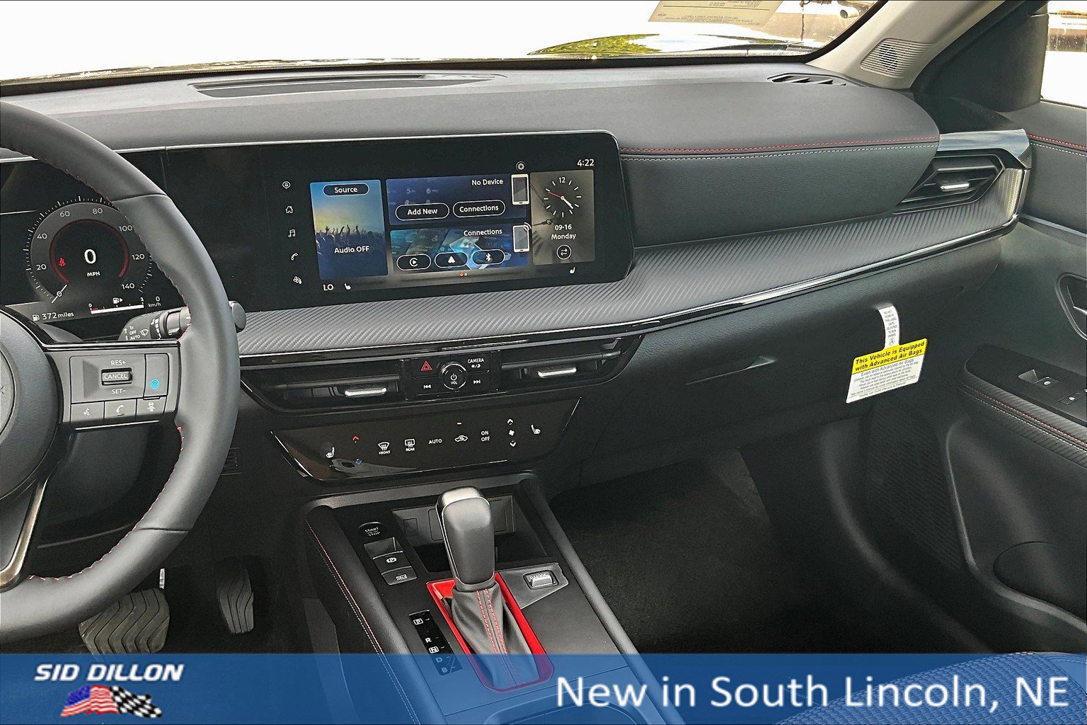 New 2025 Nissan Kicks SR w/ Illumination Package image 7