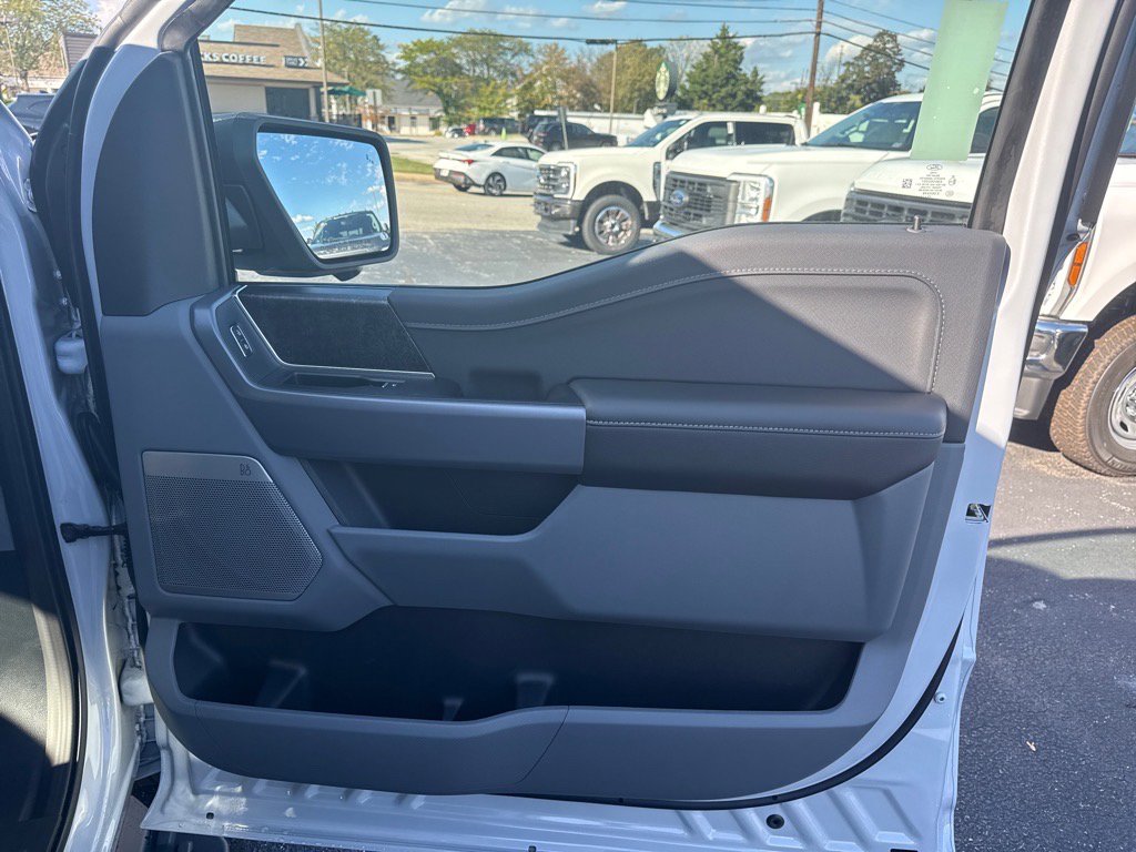 New 2025 Ford F150 Lightning Flash image 32