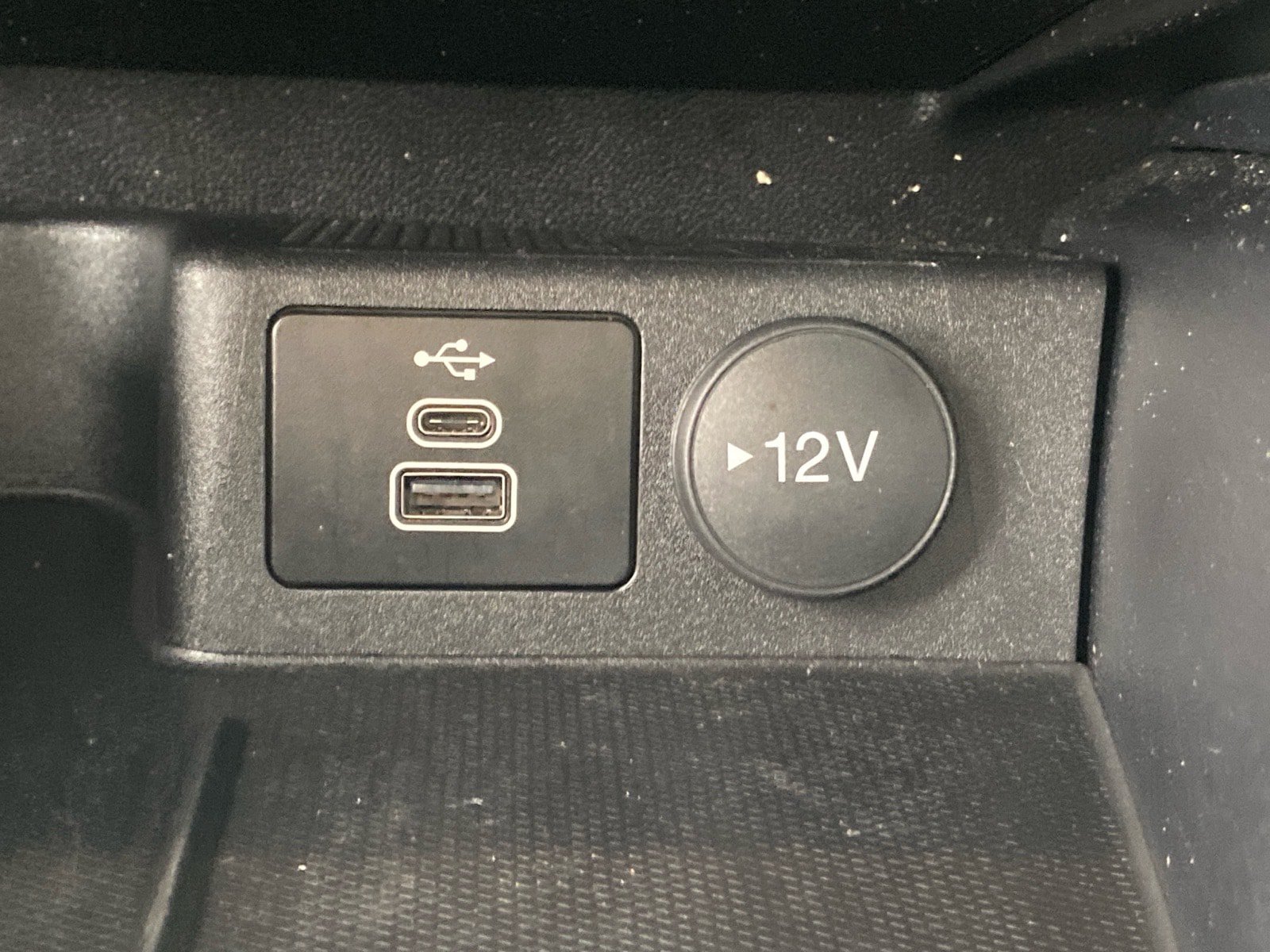 Used 2024 Ford Escape ST-Line w/ Tech Pack #1 AWD/4WD image 14