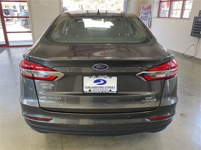 Used 2019 Ford Fusion SE image 6