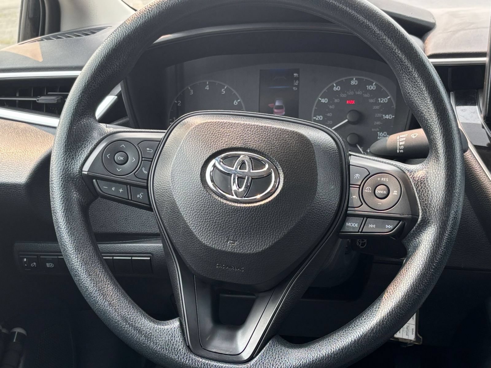 Used 2025 Toyota Corolla LE FWD image 23
