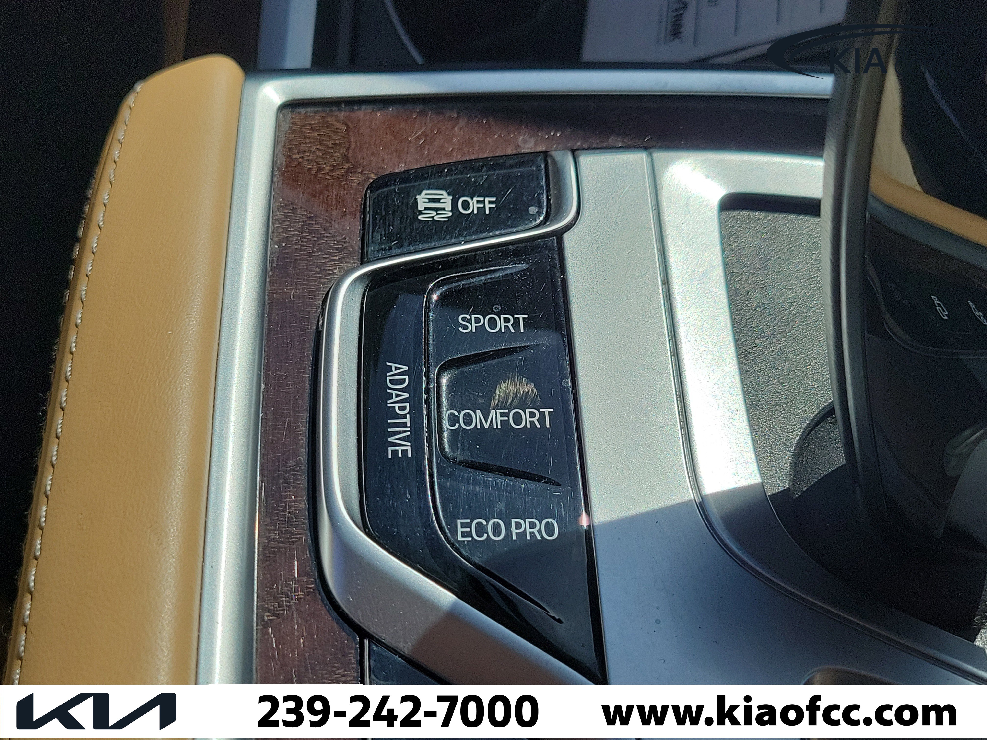 Used 2021 BMW 750i xDrive w/ Luxury Rear Seating Package image 30