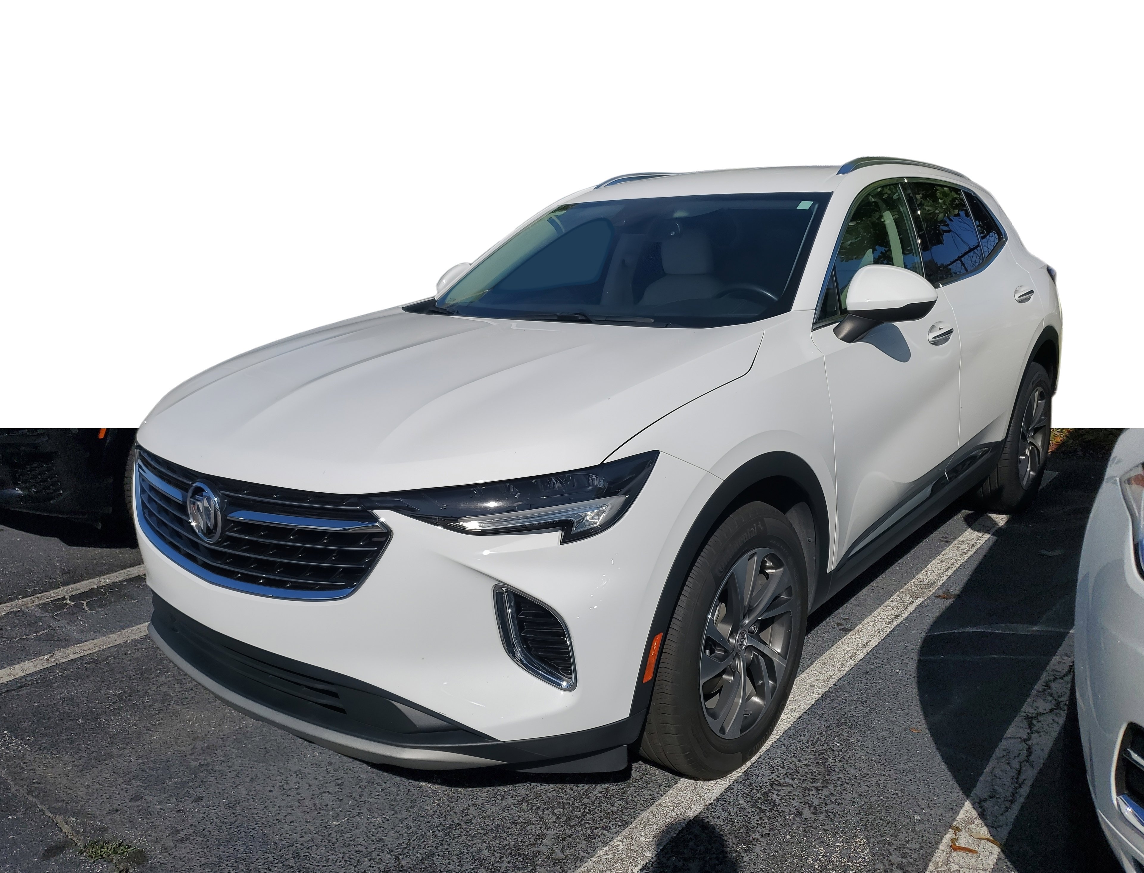 Used 2022 Buick Envision Essence w/ Safety Package image 3