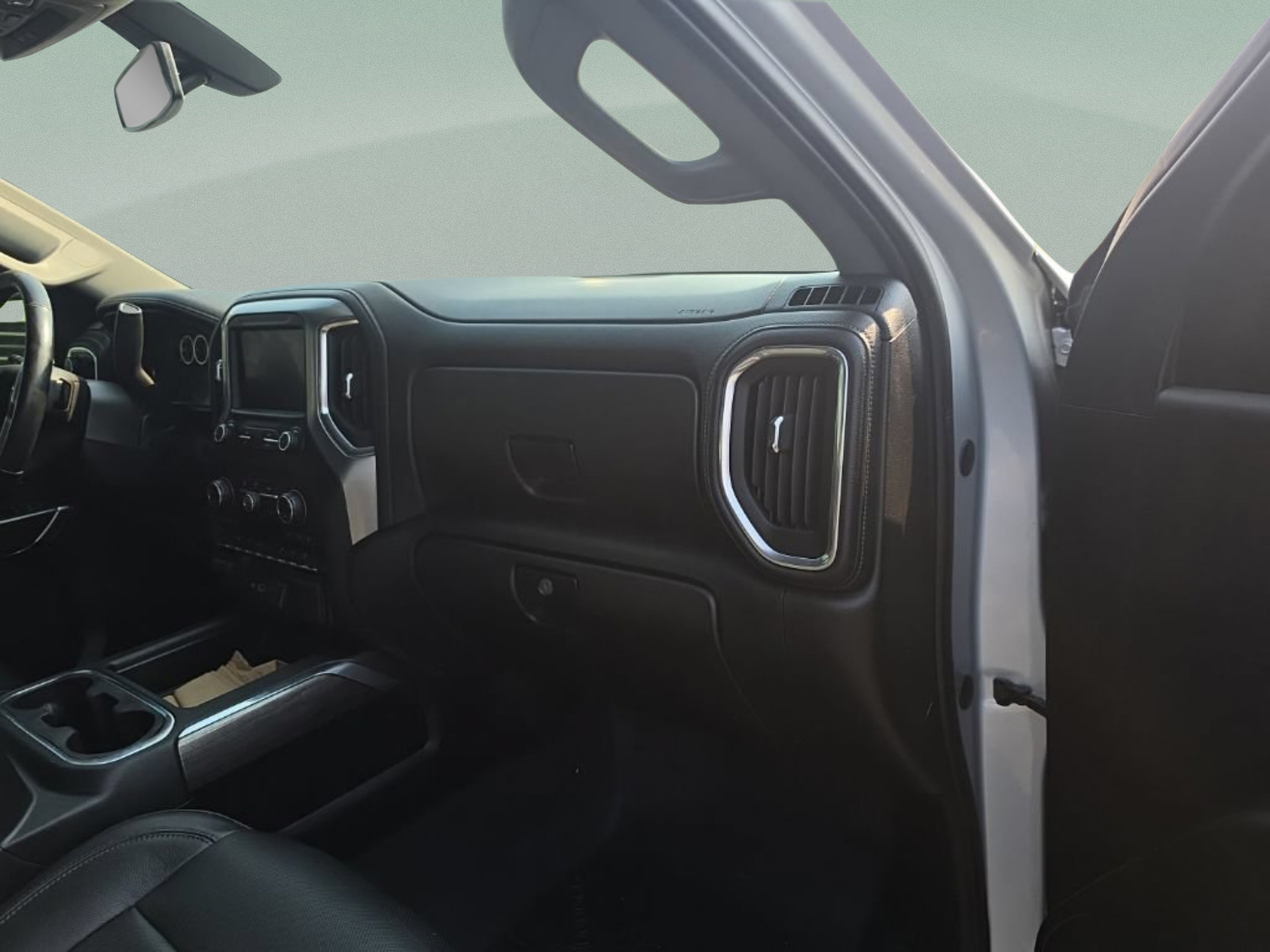 Used 2019 Chevrolet Silverado 1500 LTZ w/ LTZ Plus Package AWD/4WD image 23