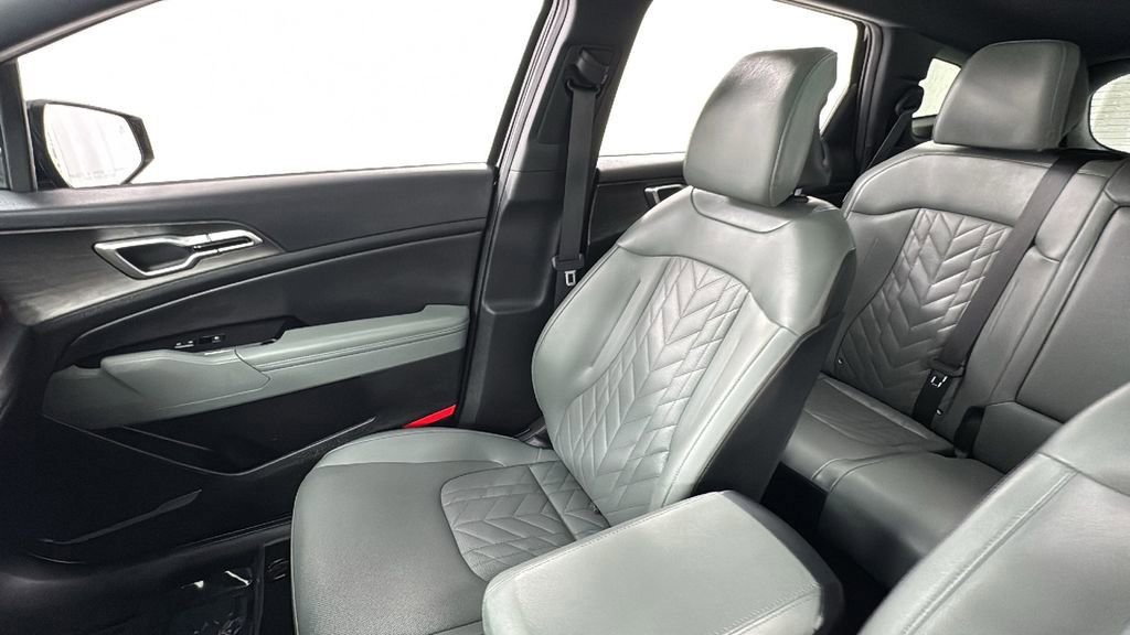 Used 2025 Kia Sportage X-Line w/ Premium Package image 13