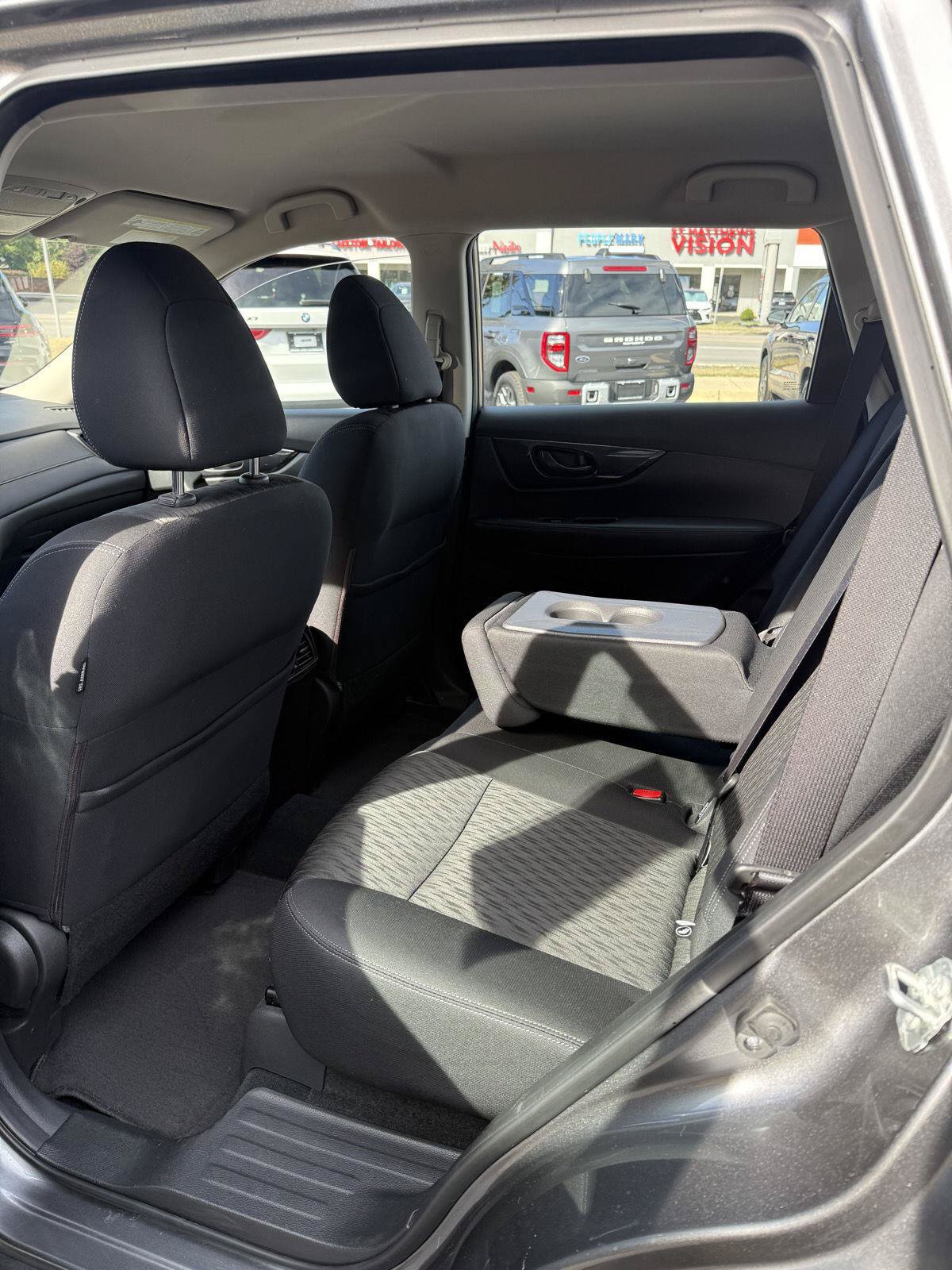 Used 2020 Nissan Rogue S AWD/4WD image 21