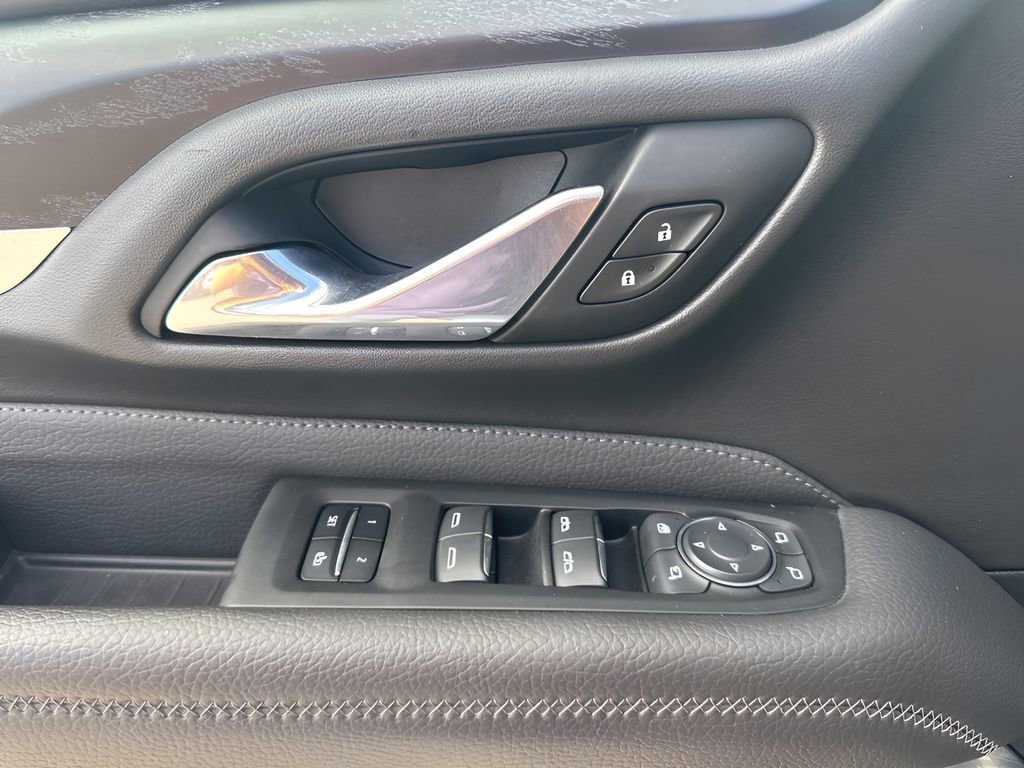 Used 2021 GMC Yukon XL Denali w/ Denali Ultimate Package image 30