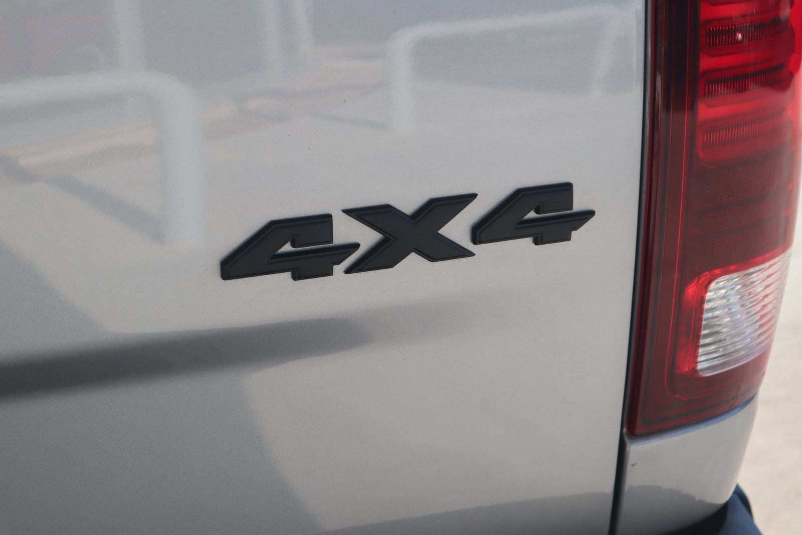 Used 2022 RAM 1500 Classic Warlock image 9