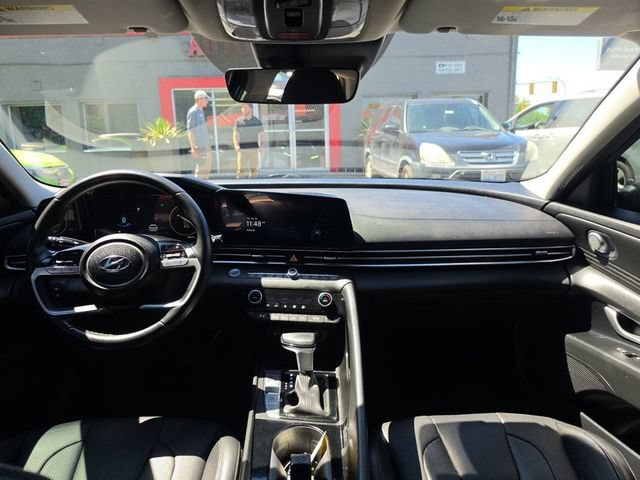 Used 2023 Hyundai Elantra Limited w/ Cargo Package FWD image 29