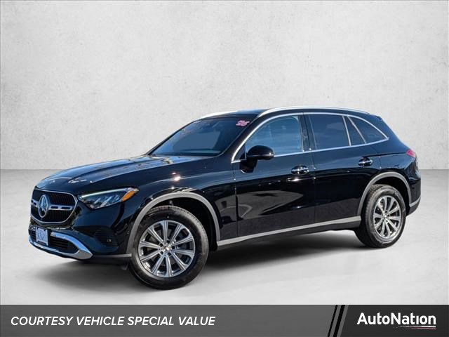 Used 2026 Mercedes-Benz GLC 300 4MATIC image 1
