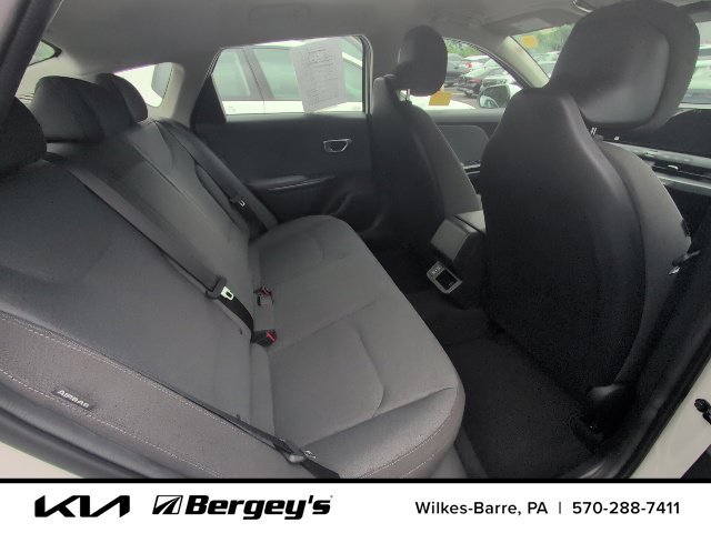 Certified 2025 Kia K4 FWD image 9