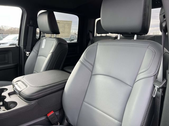 New 2026 RAM 2500 Tradesman w/ Chrome Appearance Group AWD/4WD image 21