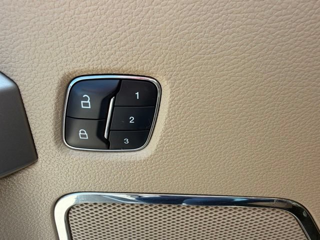Used 2017 Ford F250 Lariat w/ Chrome Package AWD/4WD image 6