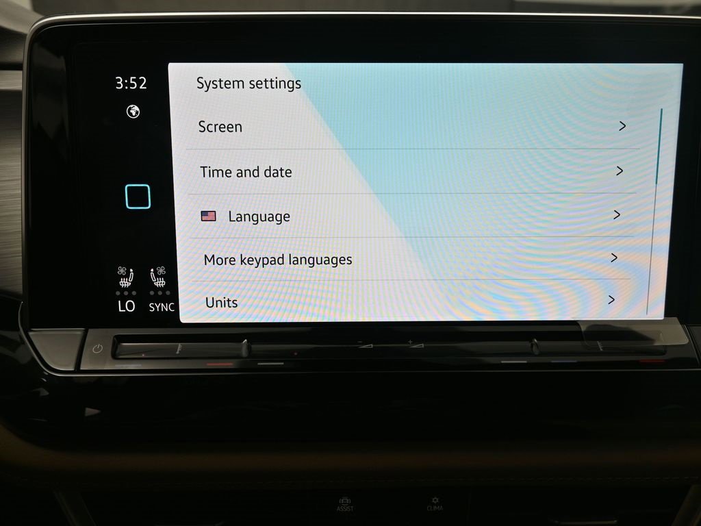 New 2026 Volkswagen Atlas Cross Sport SE image 11