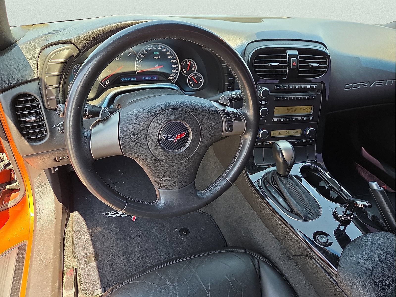 Used 2009 Chevrolet Corvette Coupe w/ Z51 Performance Package RWD image 10