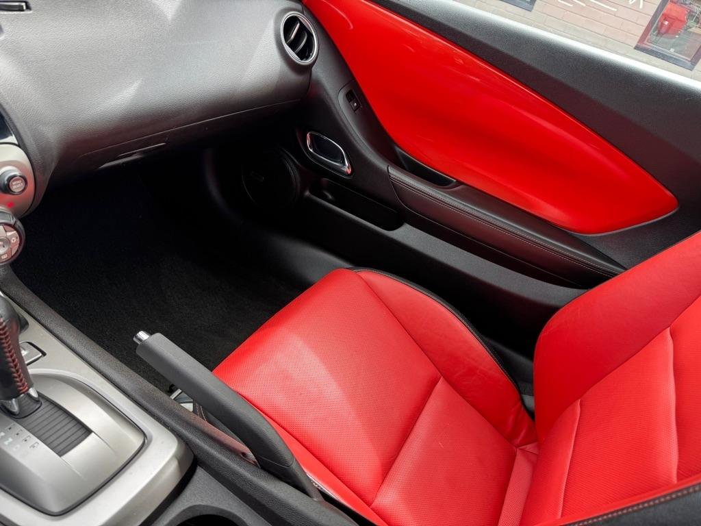 Used 2010 Chevrolet Camaro SS w/ Interior Accent Trim Package image 19