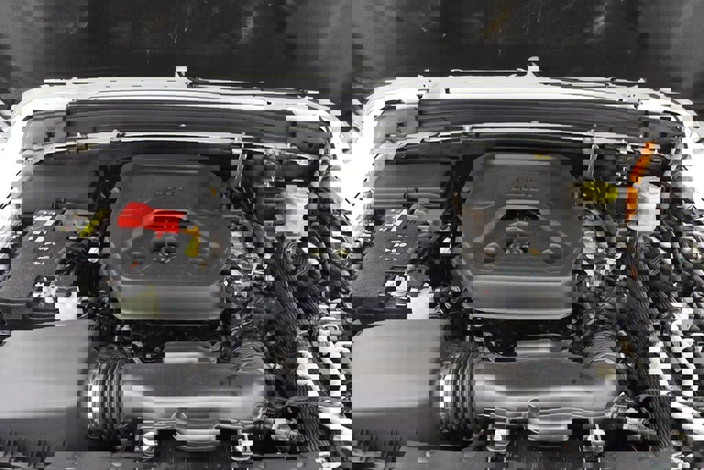 Used 2023 Jeep Wrangler Unlimited Rubicon 4xe w/ Dual Top Group AWD/4WD image 26